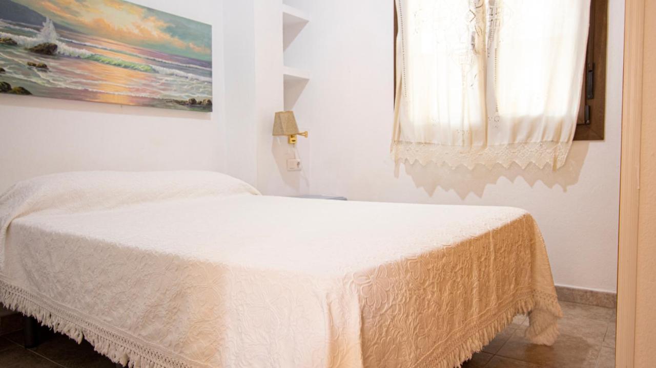Apartamentos Turisticos Trajano Bolonia Zewnętrze zdjęcie