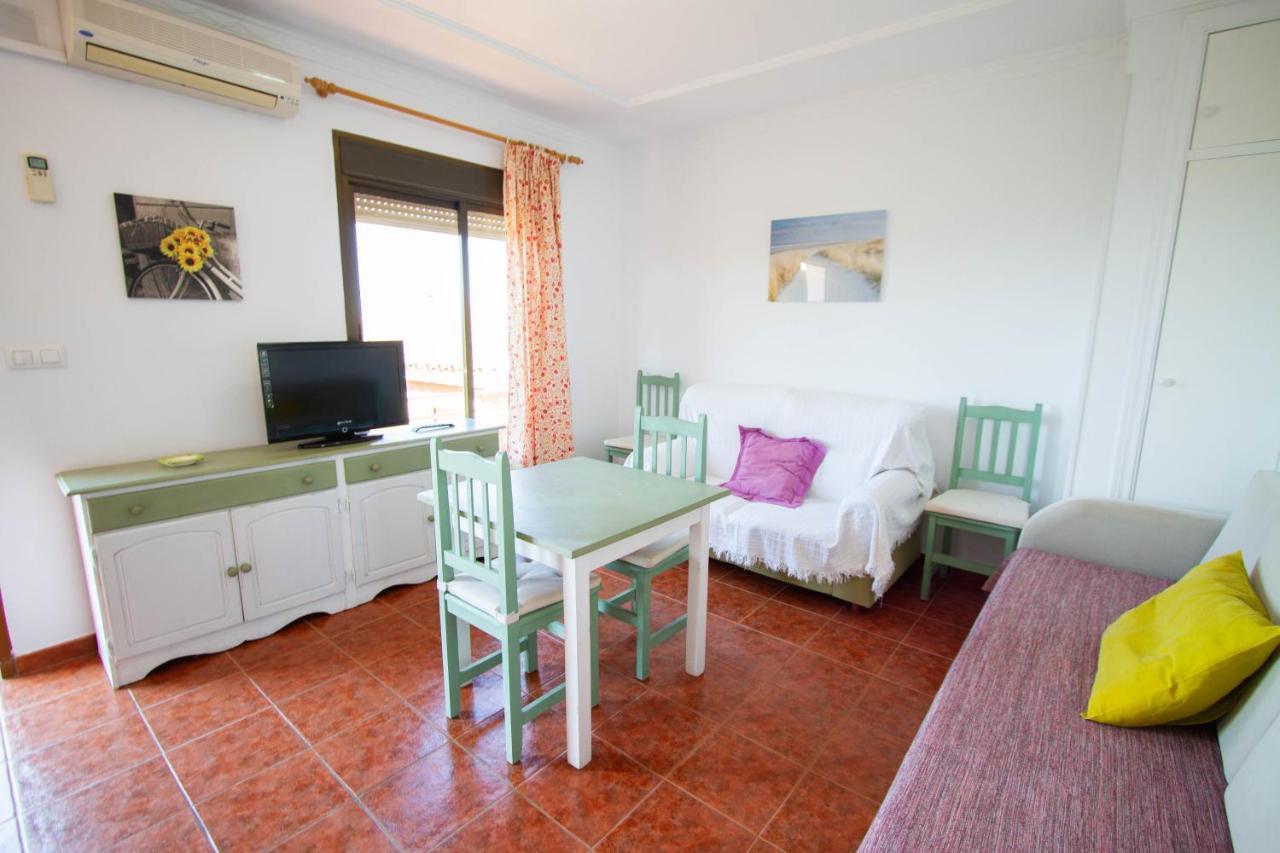 Apartamentos Turisticos Trajano Bolonia Zewnętrze zdjęcie