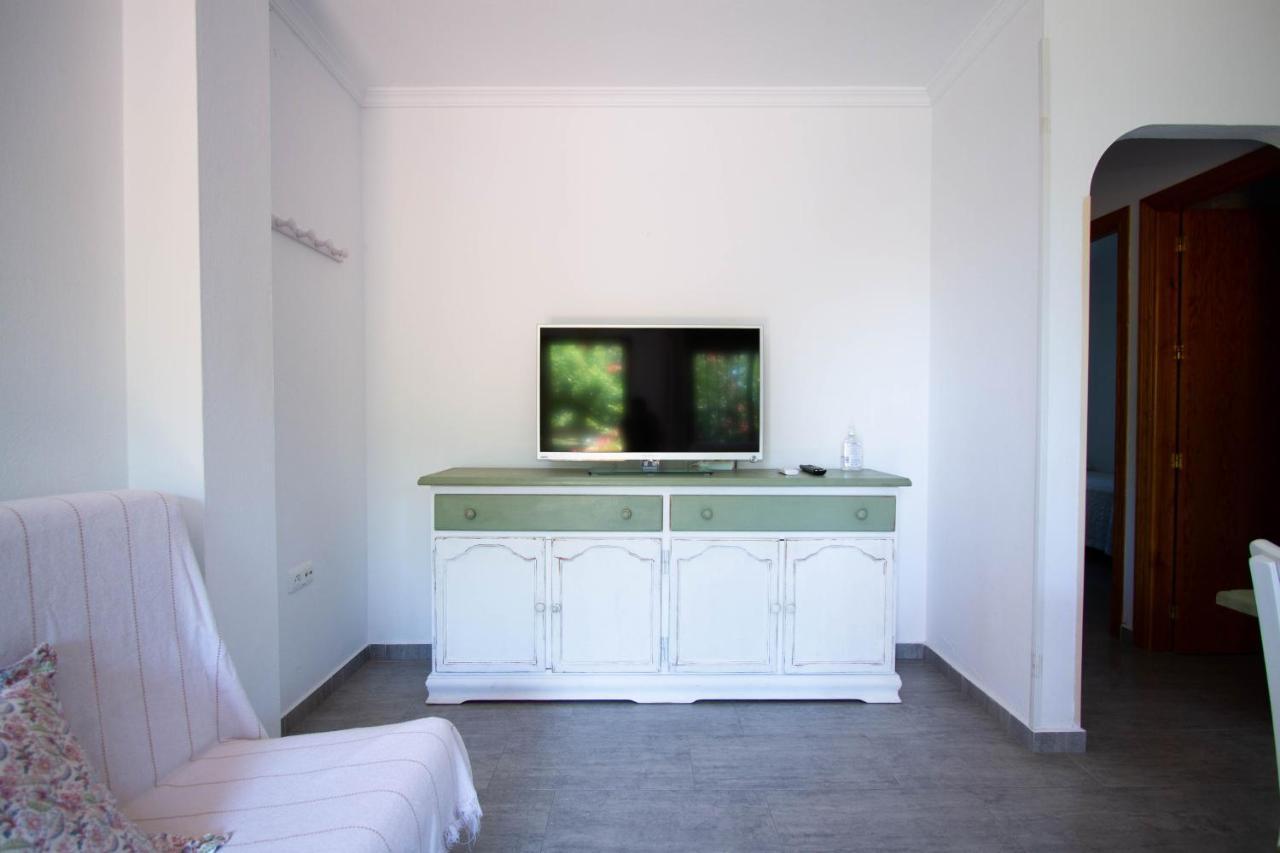 Apartamentos Turisticos Trajano Bolonia Zewnętrze zdjęcie