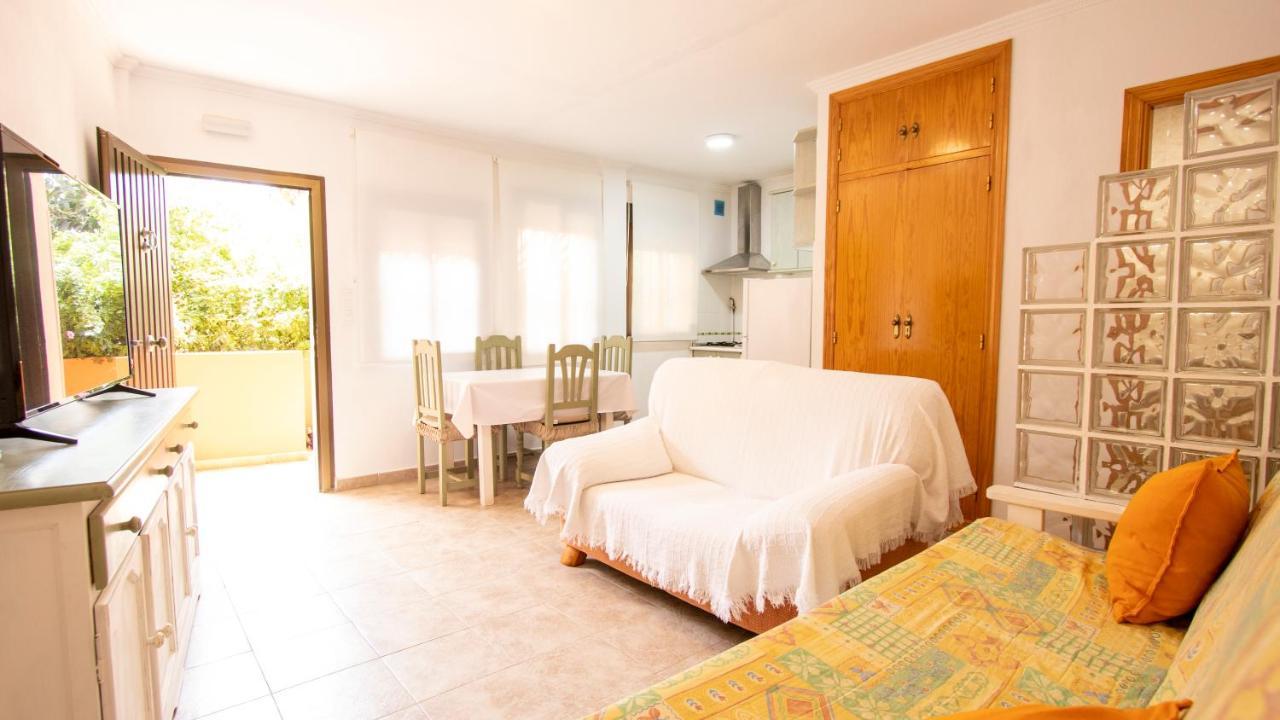 Apartamentos Turisticos Trajano Bolonia Zewnętrze zdjęcie