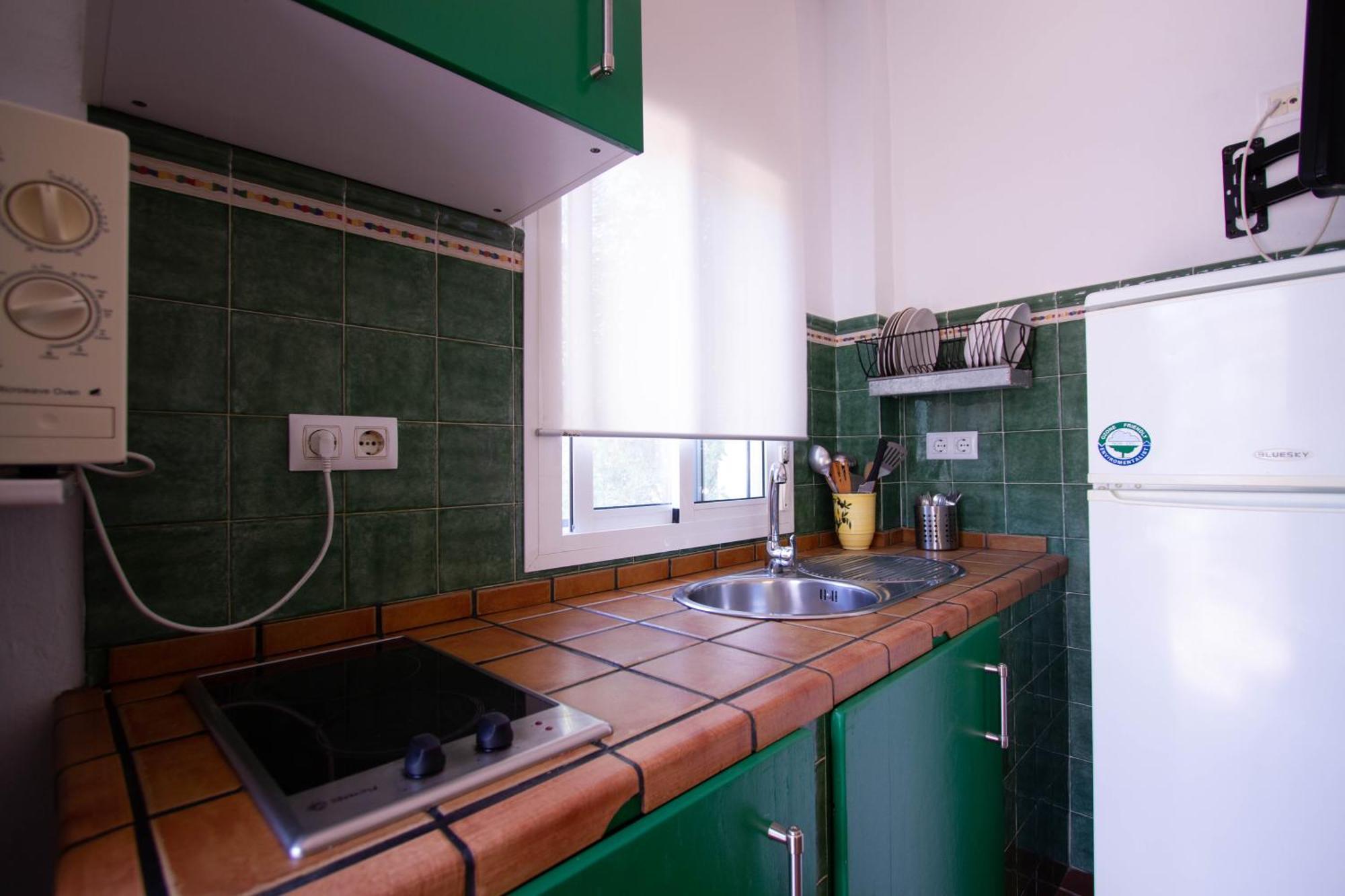 Apartamentos Turisticos Trajano Bolonia Zewnętrze zdjęcie