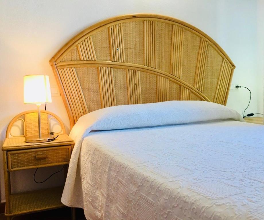 Apartamentos Turisticos Trajano Bolonia Zewnętrze zdjęcie