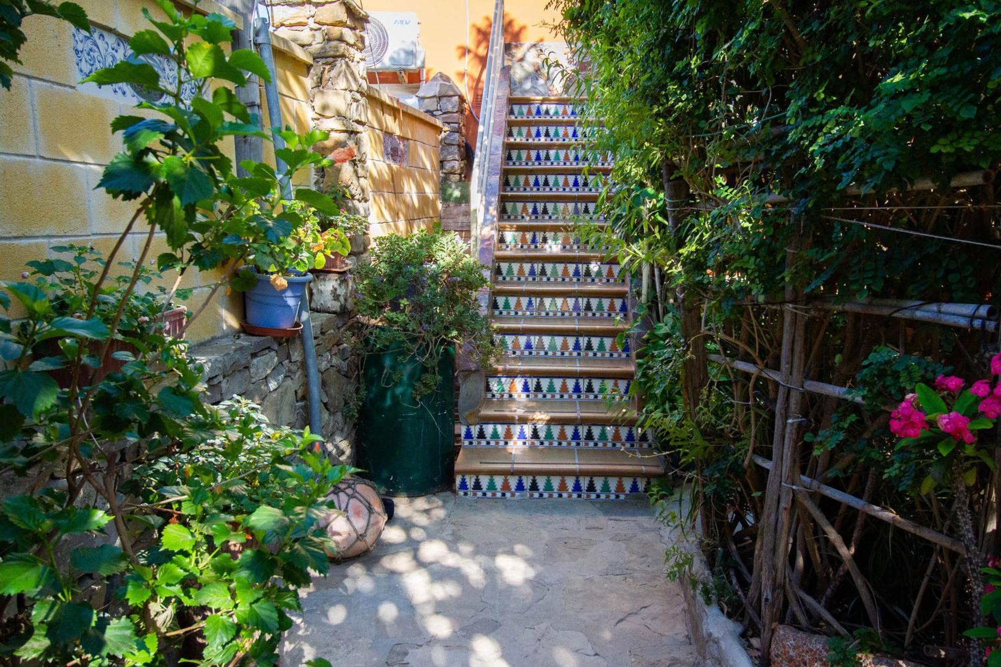 Apartamentos Turisticos Trajano Bolonia Zewnętrze zdjęcie