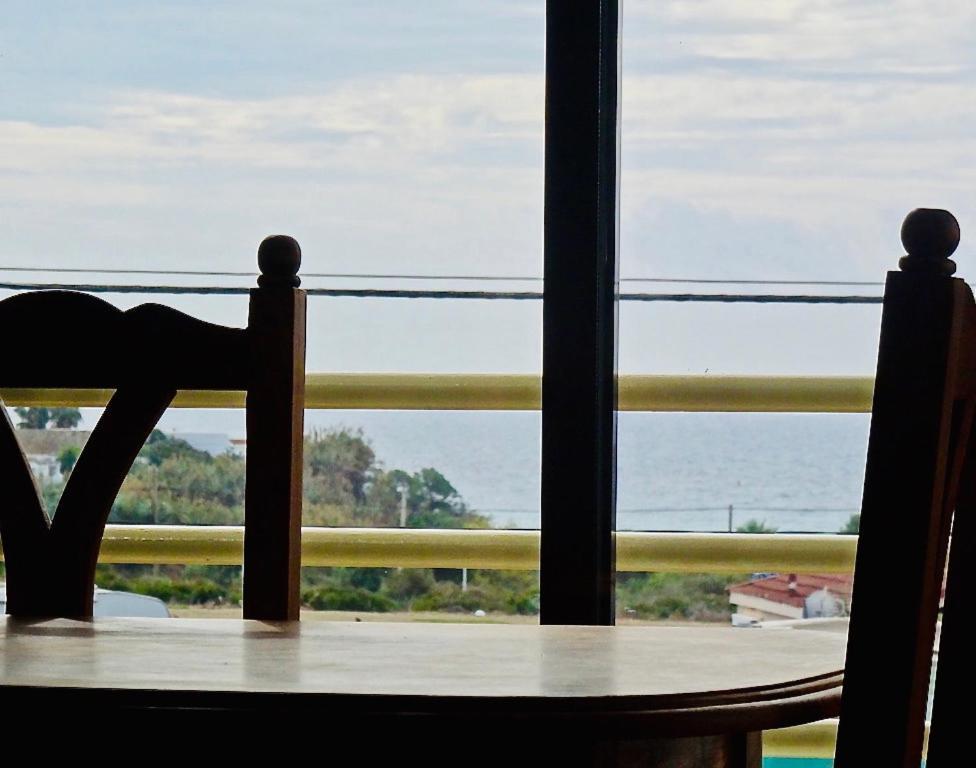 Apartamentos Turisticos Trajano Bolonia Zewnętrze zdjęcie