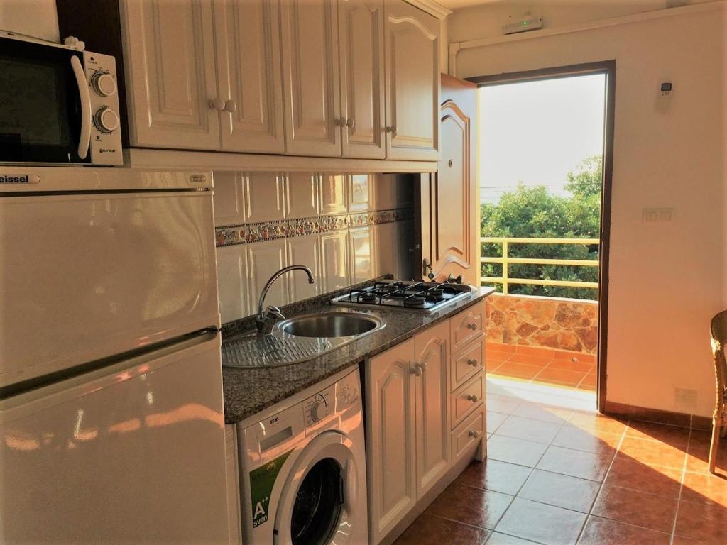 Apartamentos Turisticos Trajano Bolonia Zewnętrze zdjęcie